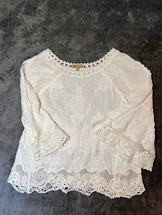 Counterparts Tops - Counterparts White Lightweight Embroidered Top